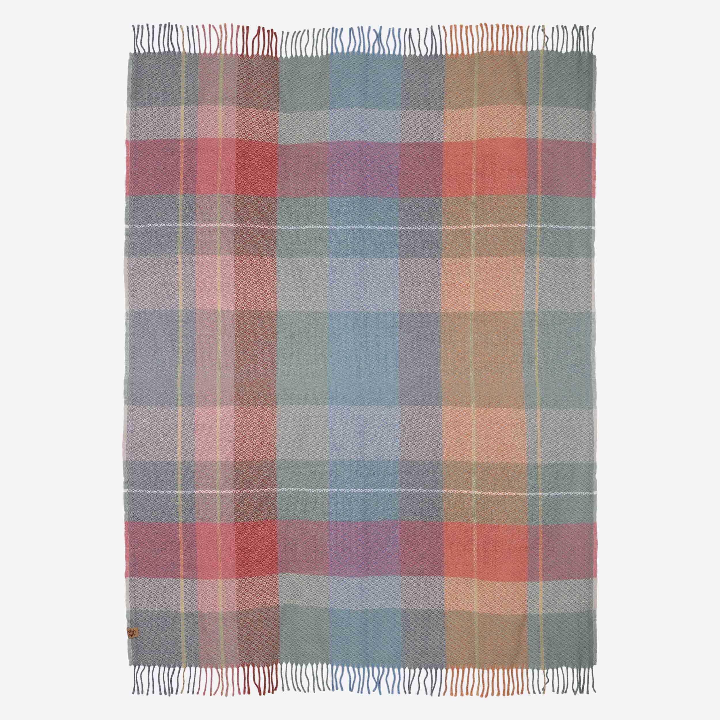 varmaland-wool-blanket-iceland_83.jpeg